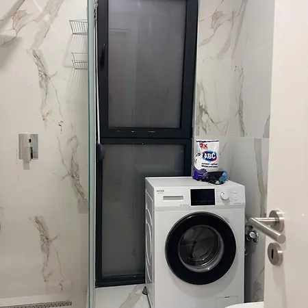Rams 1 In Apartment